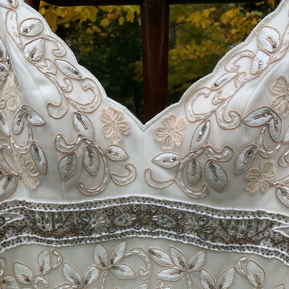 Sue Wong White Beaded Lace Special Occasion Dress (as is) - Picture 2 of 5